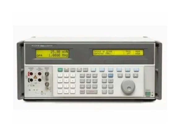 維修福祿克5520A產(chǎn)品校準(zhǔn)器