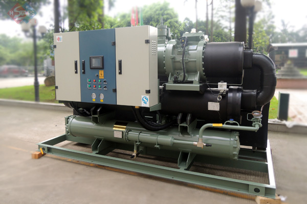 水冷螺桿式工業(yè)冷水機(jī)組